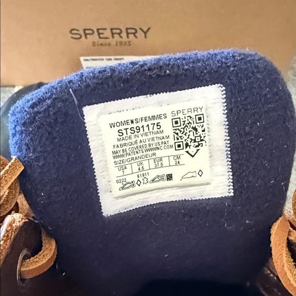 Sperry Dark Brown and Black Winter Boots NWT - Picture 4 of 5